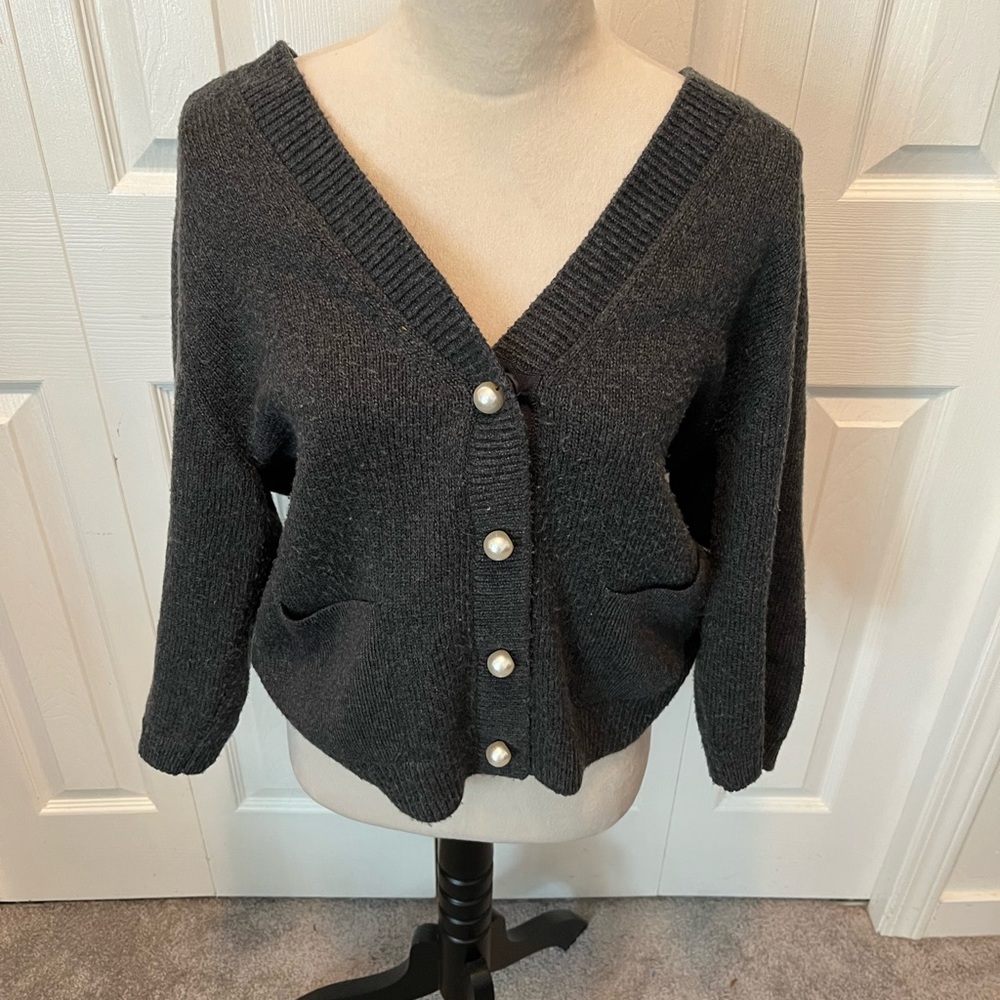 Cabi size M Women's Charcoal Cardigan Sweater